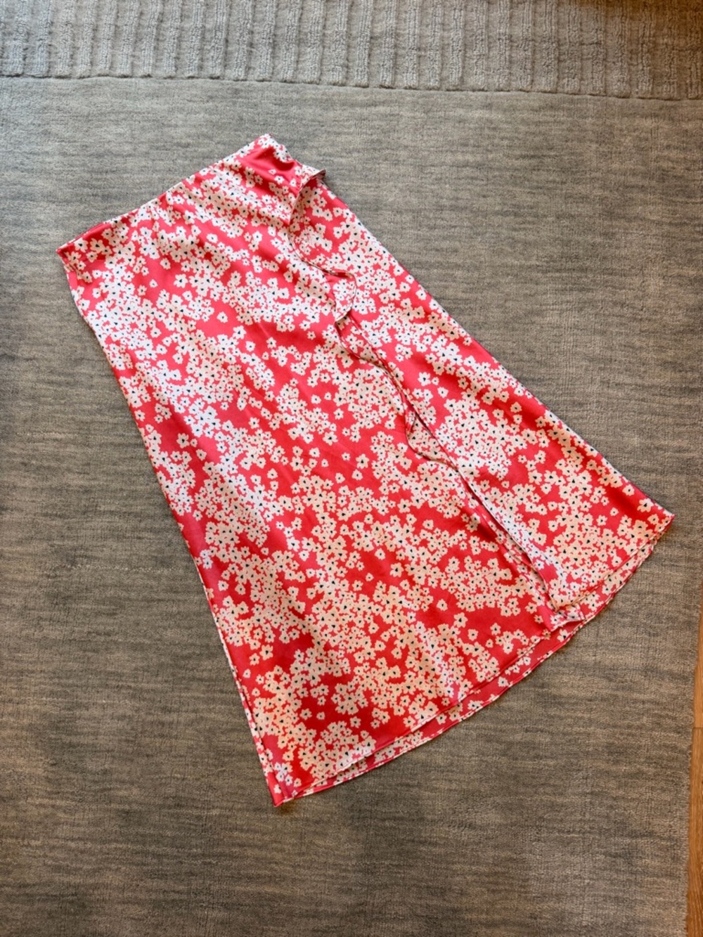 Socialite Red/Pink Floral Midi Skirt Size XS